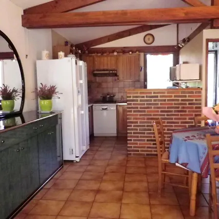 En Pleine Nature à Avec Piscine Privée