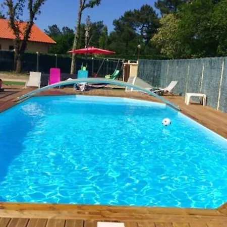 En Pleine Nature A Avec Piscine Privee * Escource