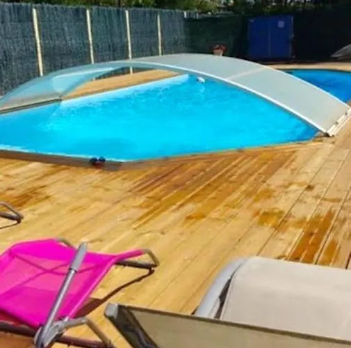 En Pleine Nature A Avec Piscine Privee Escource